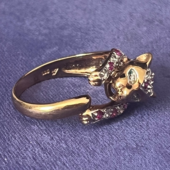 Gold Tone Panther Ring with Clear and Pink Stones Marked 925 - Picture 2 of 10